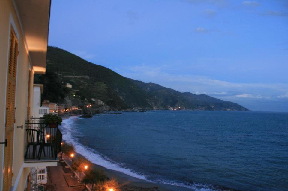 Hotel La Spiaggia Monterosso al Mare Exterior photo